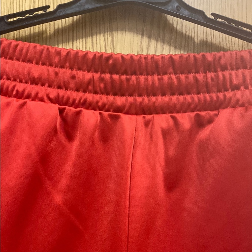 H&M Vibrant Red Athletic Shorts with Dolphin Hem - Picture 4 of 11